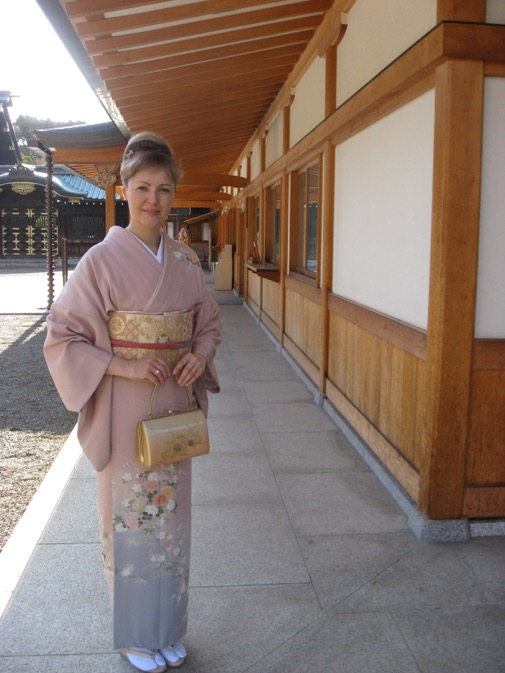 Judit Kawaguchi in kimono at Yasukuni shrine